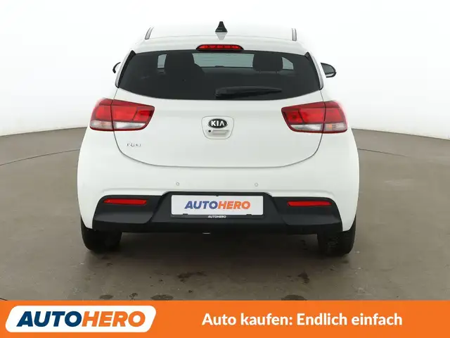 Kia Rio view 5