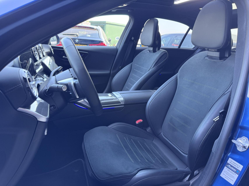 Mercedes-Benz C 300 e AMG Line — photo 9