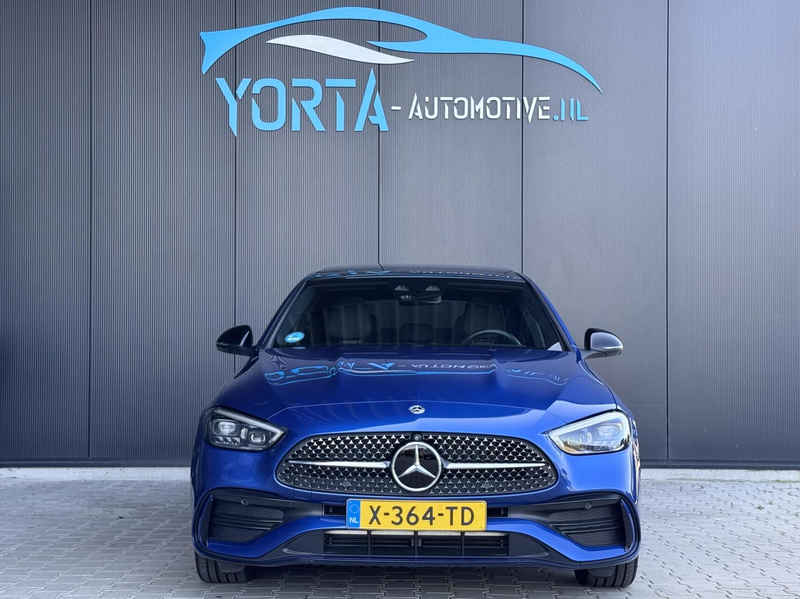 Mercedes-Benz C 300 e AMG Line — photo 11