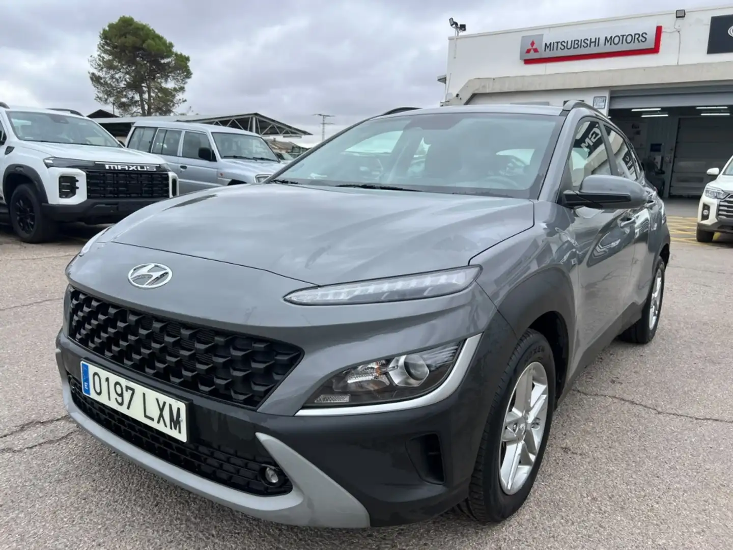 Hyundai KONA 1.0 TGDI 48V Maxx 4x2 Gris - 1