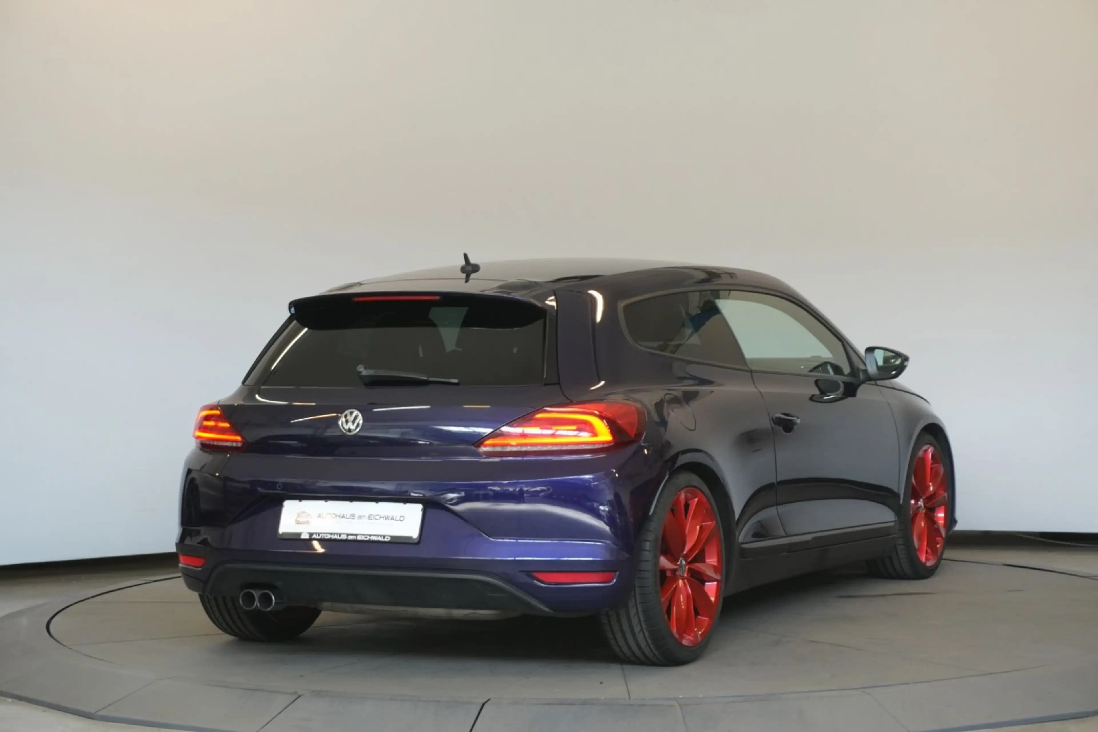 Volkswagen Scirocco 2.0 TSI BMT R-Line BiXenon PDC — photo 5