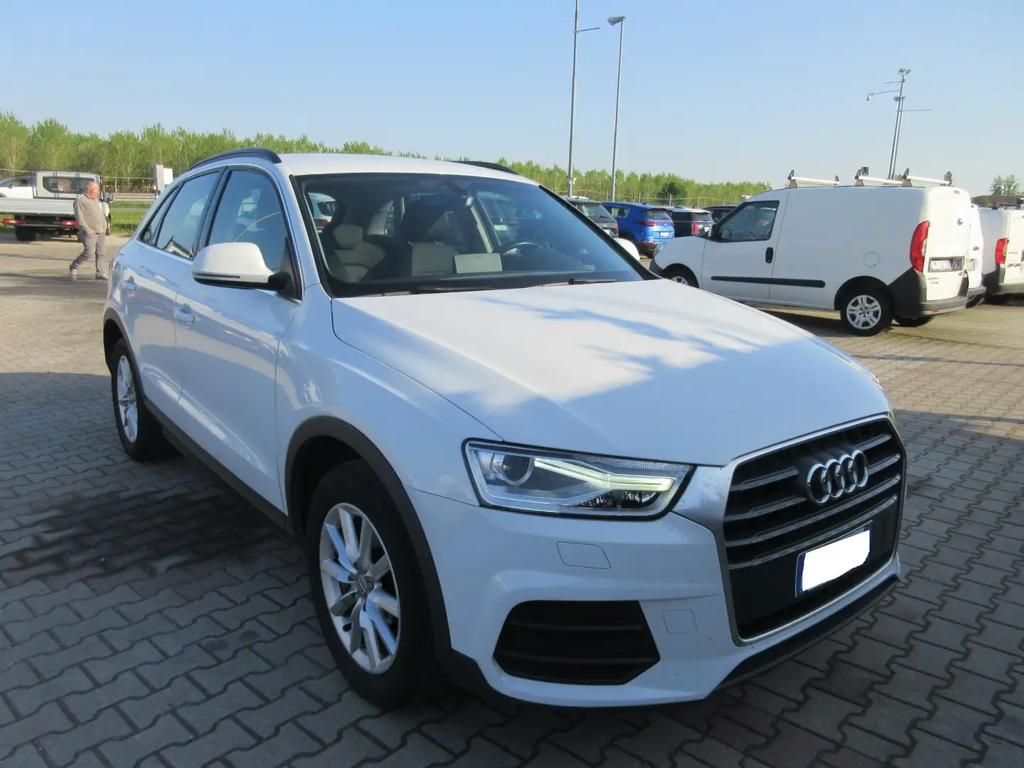 Audi Q3 Q3 2.0 tdi 150cv Blanco - 2