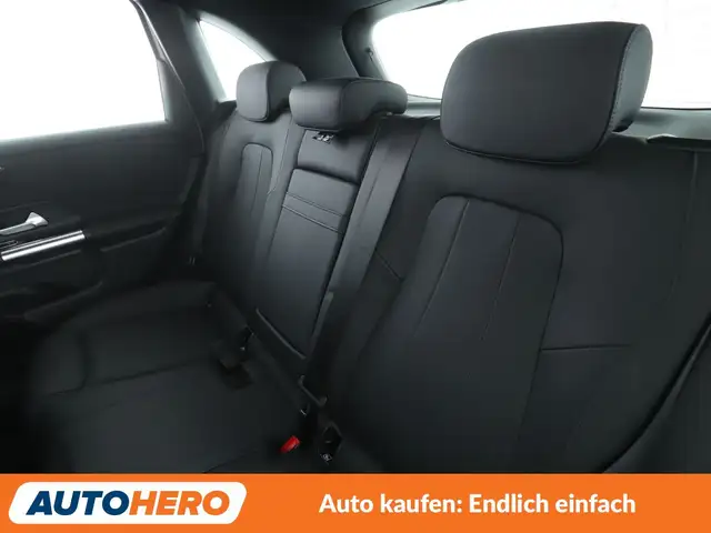 Mercedes-Benz B Class view 14