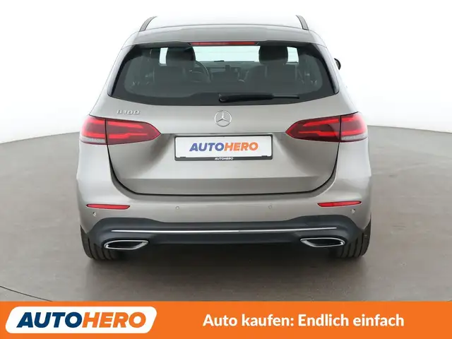 Mercedes-Benz B Class view 5