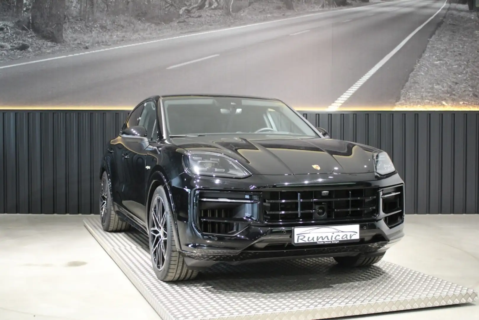 Porsche Cayenne Coupé E-Hybrid Aut. Noir - 2