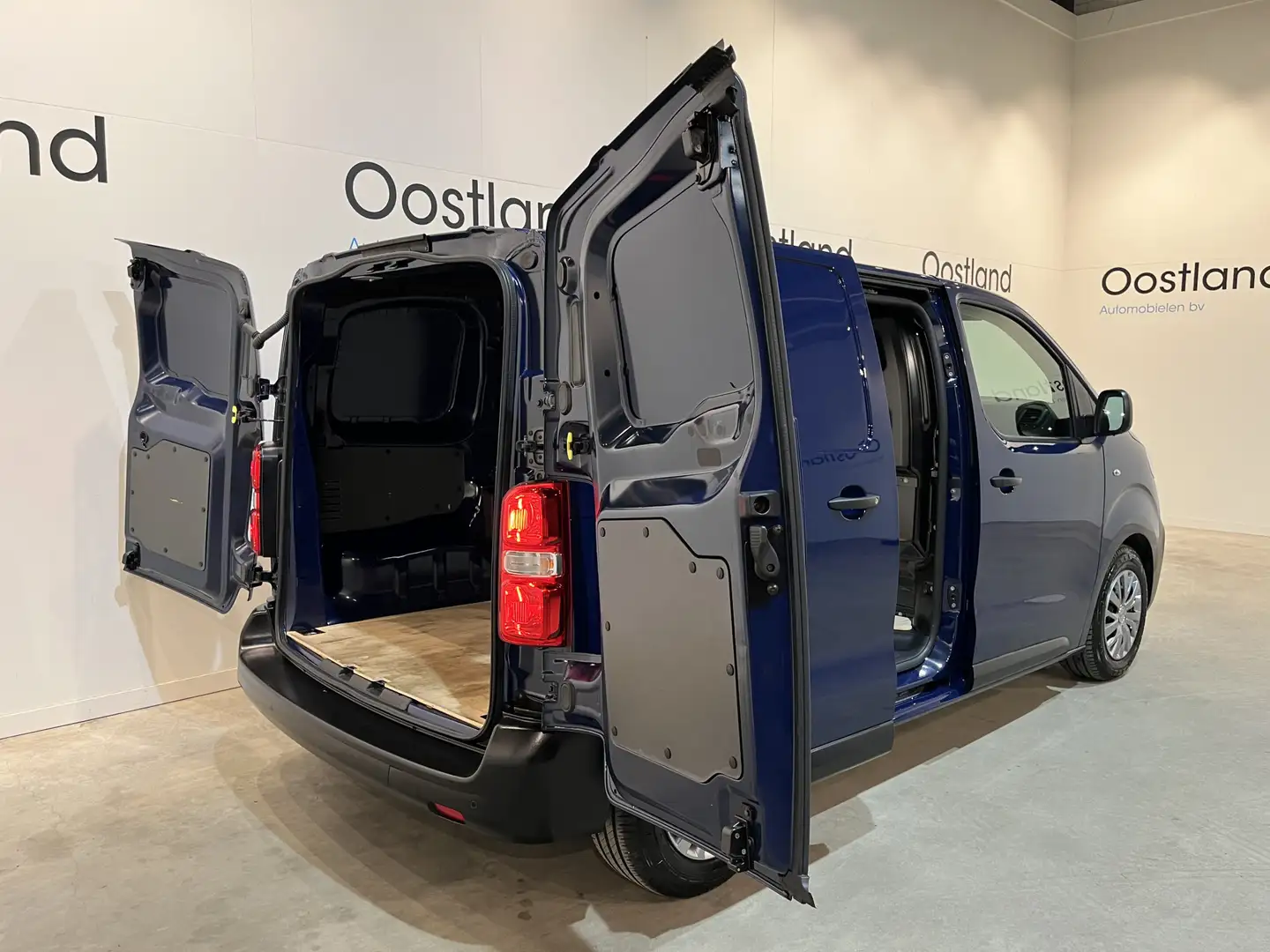 Opel Vivaro-e L1H1 Edition 50 kWh / 100% Elektrisch !! / Airco / Blauw - 2