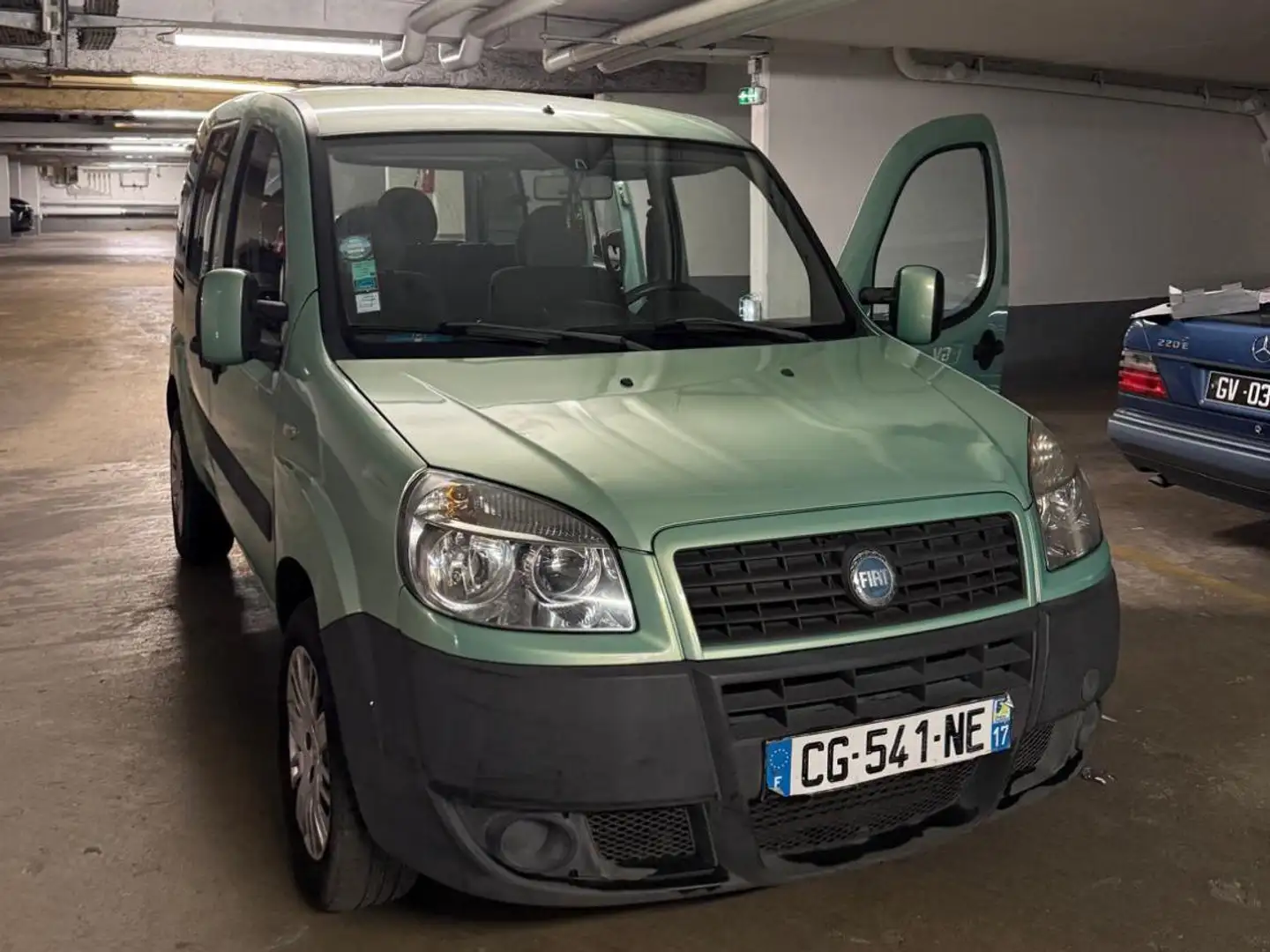 Fiat Doblo Doblo 1.3 Multijet 16v 85 Family Groen - 2