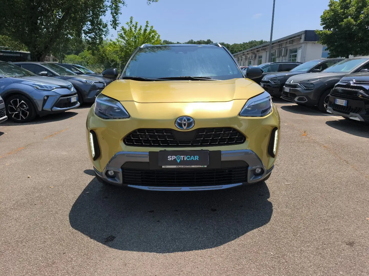 Toyota Yaris Cross 1.5h Premiere awd-i 116cv e-cvt Oro - 1