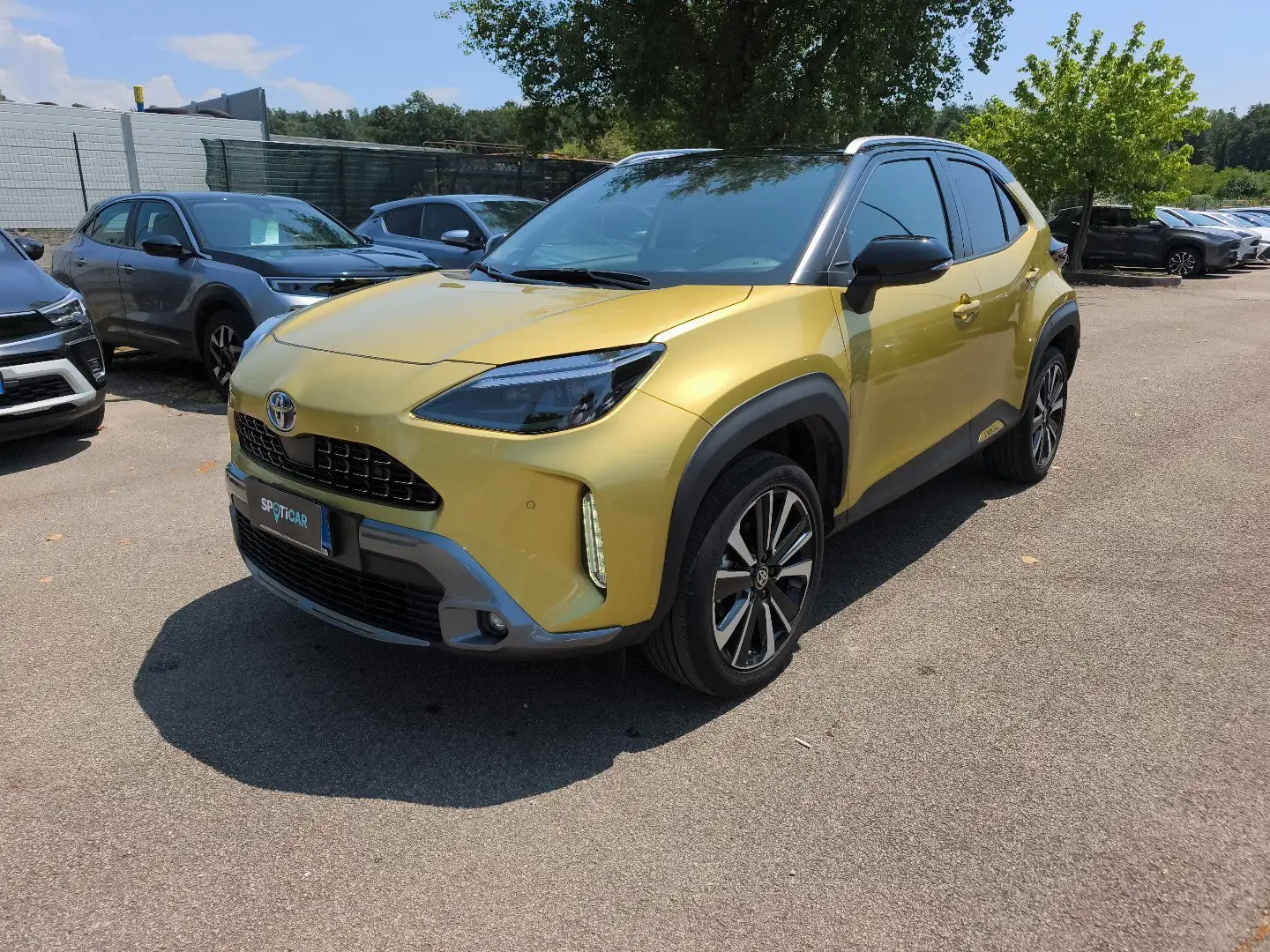 Toyota Yaris Cross 1.5h Premiere awd-i 116cv e-cvt Oro - 2