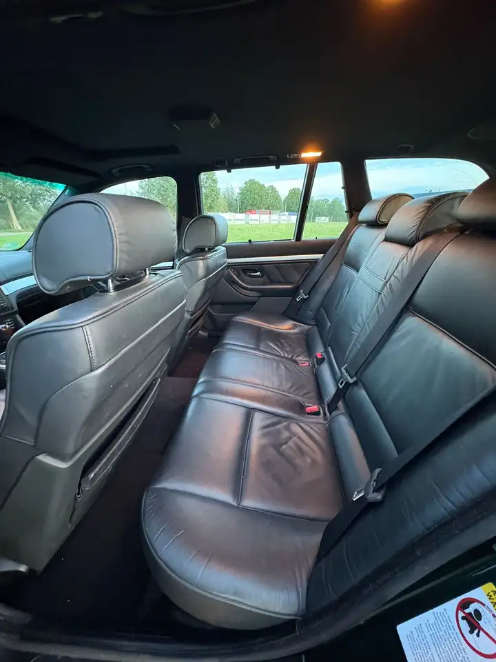 BMW 540i, foto 4