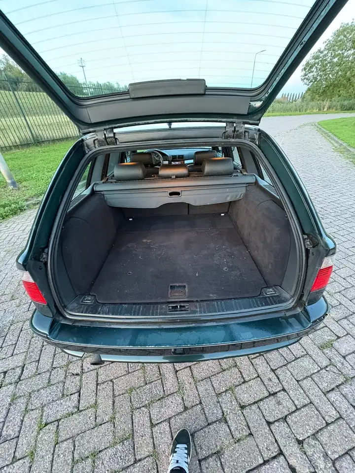 BMW 540i, foto 7