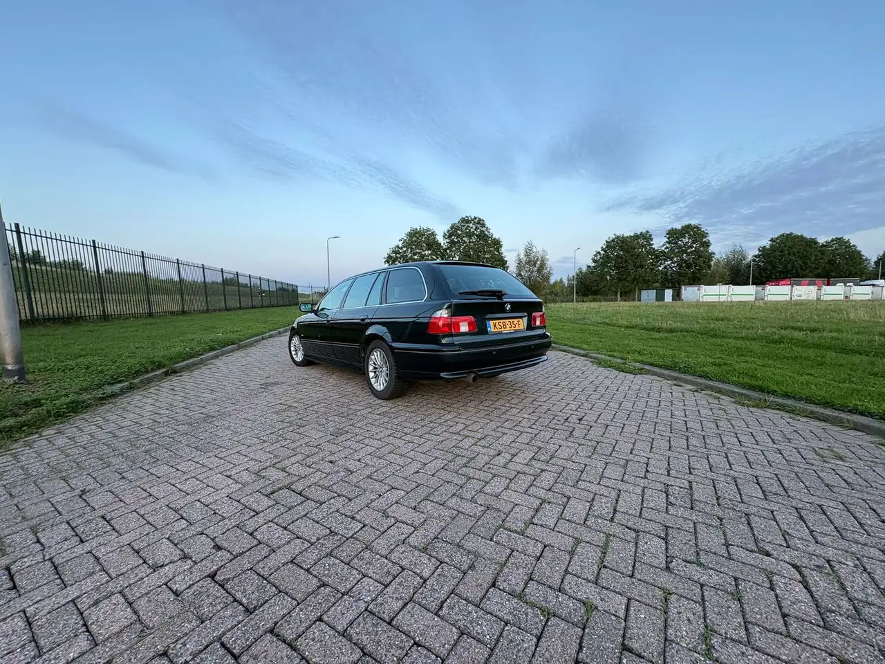 BMW 540i, foto 3