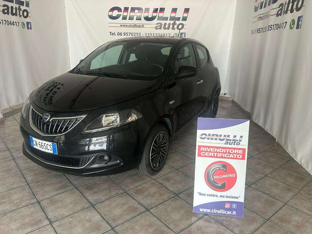 Lancia Ypsilon 1.0 FireFly 5 porte S&S Hybrid GOLD
