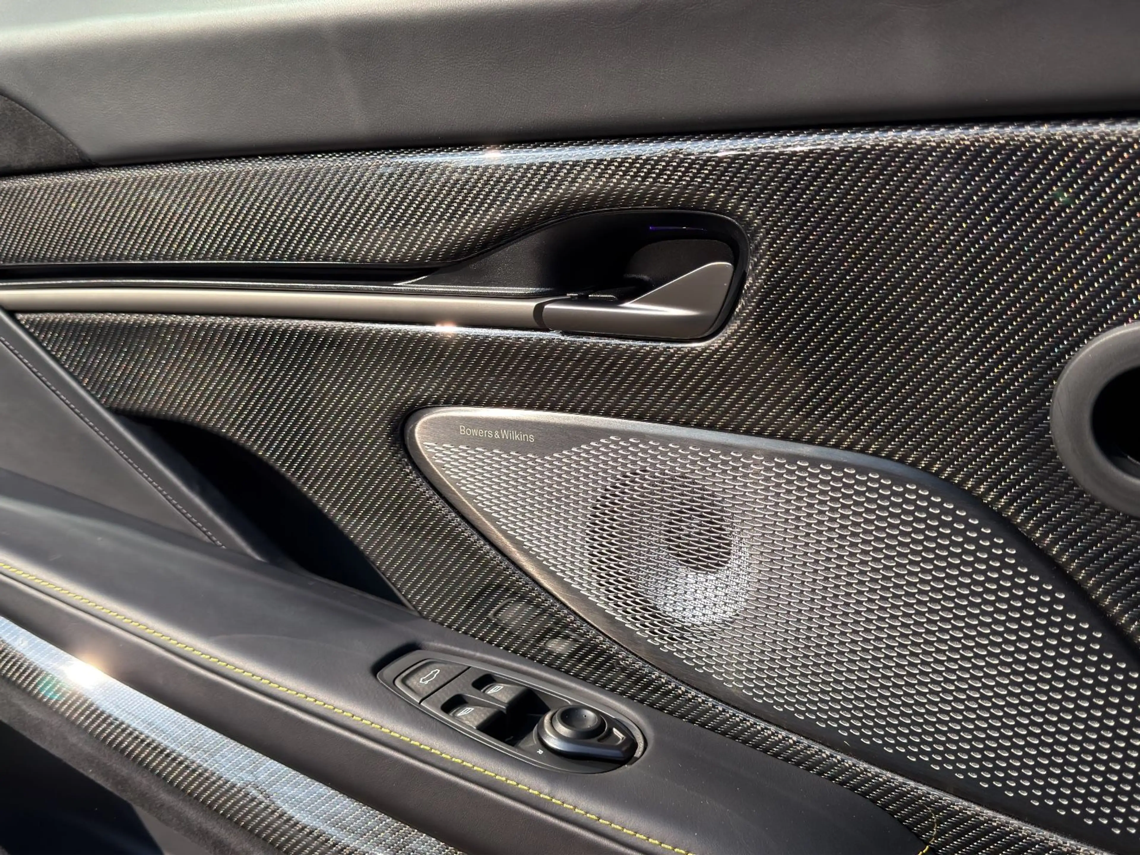 Aston Martin Vanquish MY25 UPE 524.280€ Full PPF Full Carbon Option — photo 13