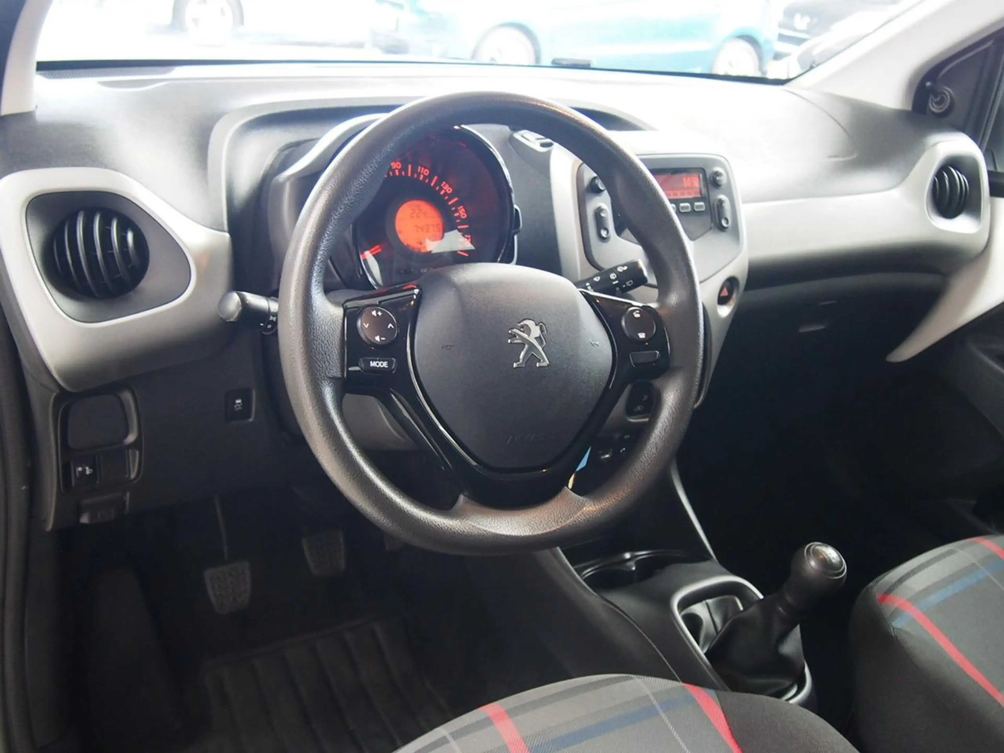 Peugeot 108 1.0 Active Airco (APK:Nieuw) Inc.Garantie — photo 6
