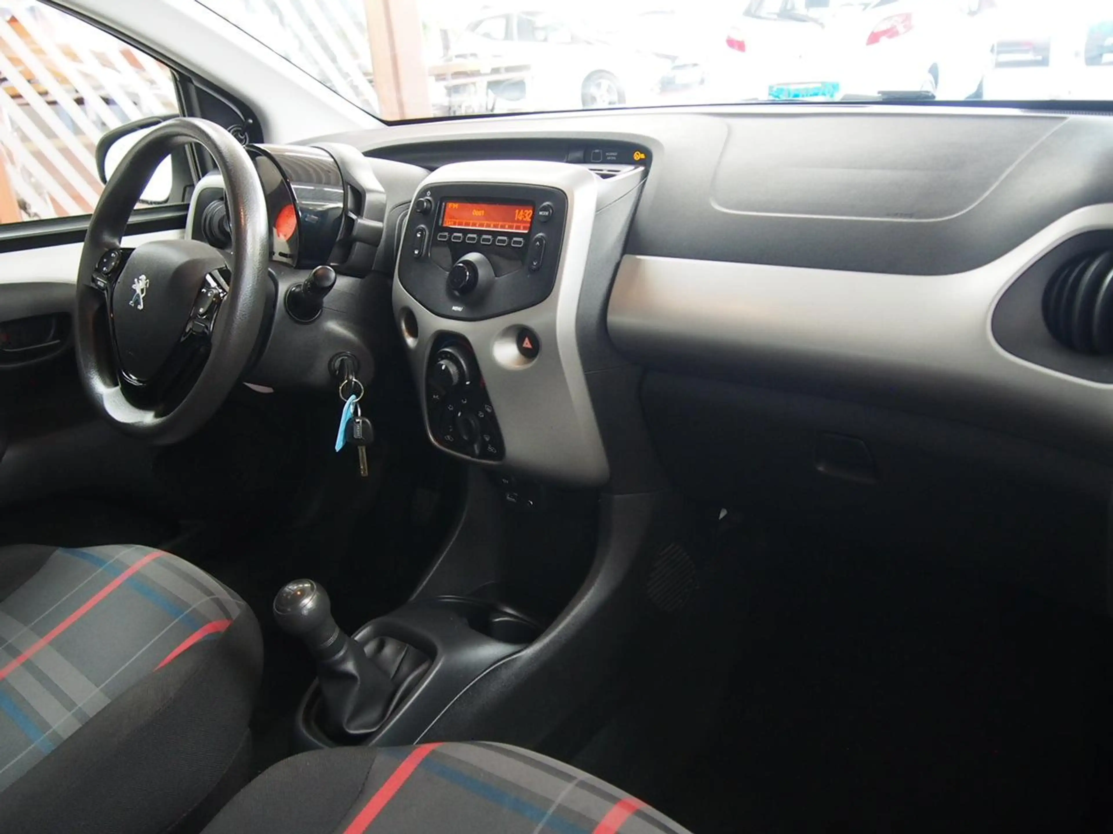 Peugeot 108 1.0 Active Airco (APK:Nieuw) Inc.Garantie — photo 7