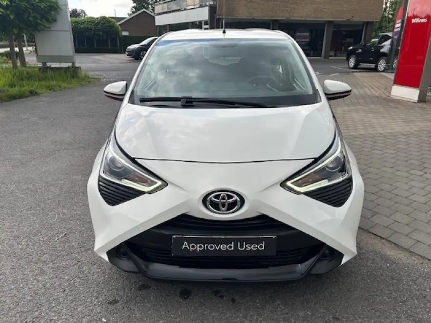 Toyota Aygo x-play2 Aygo X-Play Blanc - 2