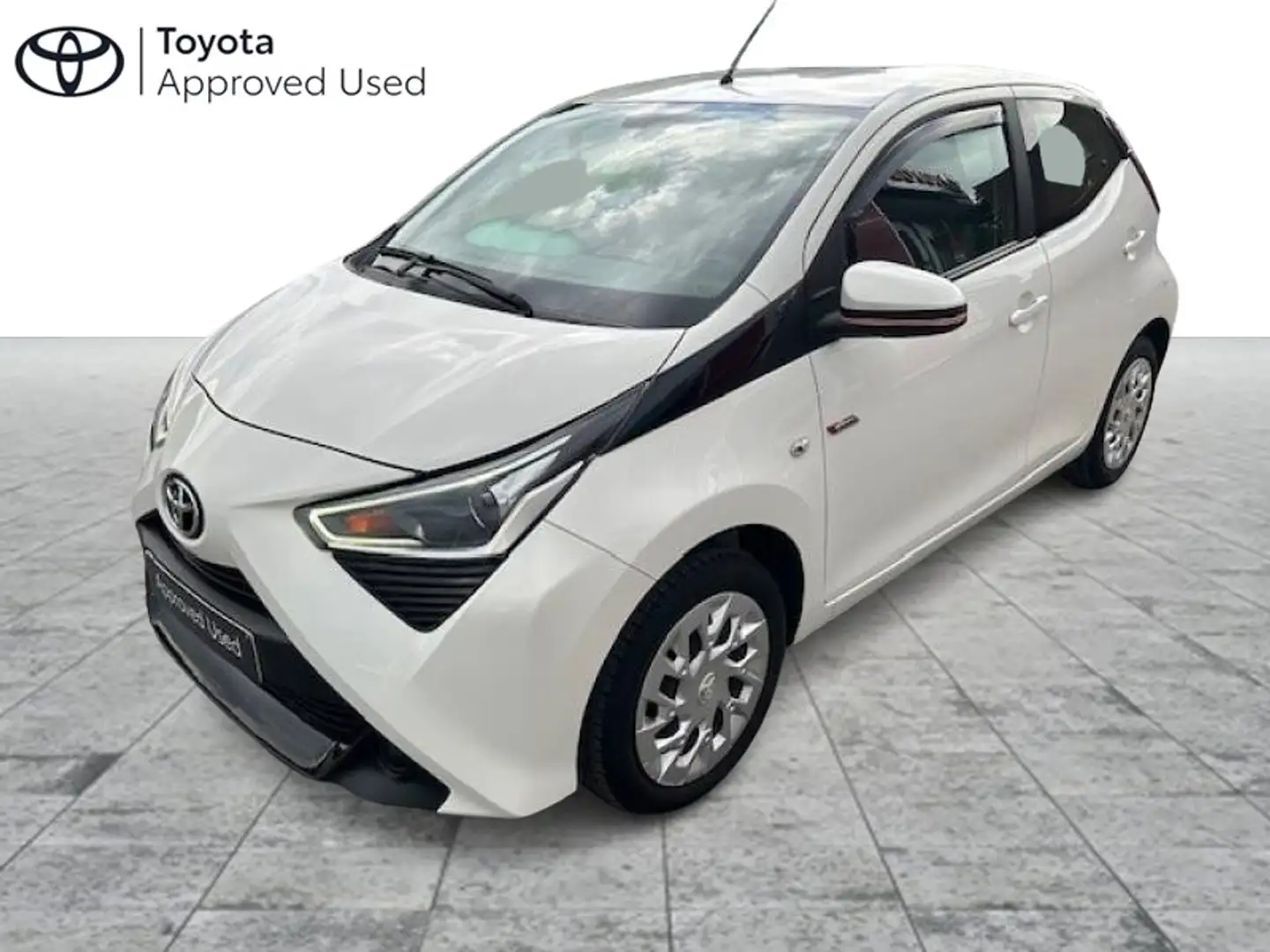 Toyota Aygo x-play2 Aygo X-Play Blanc - 1