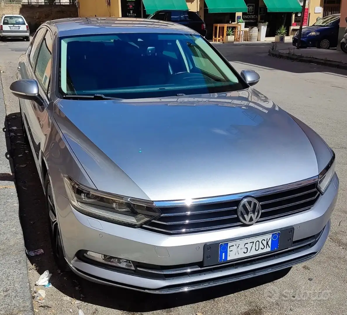 Volkswagen Passat Passat VIII Berlina2.0 tdi Executive 190cv dsg 7m Срібний - 1