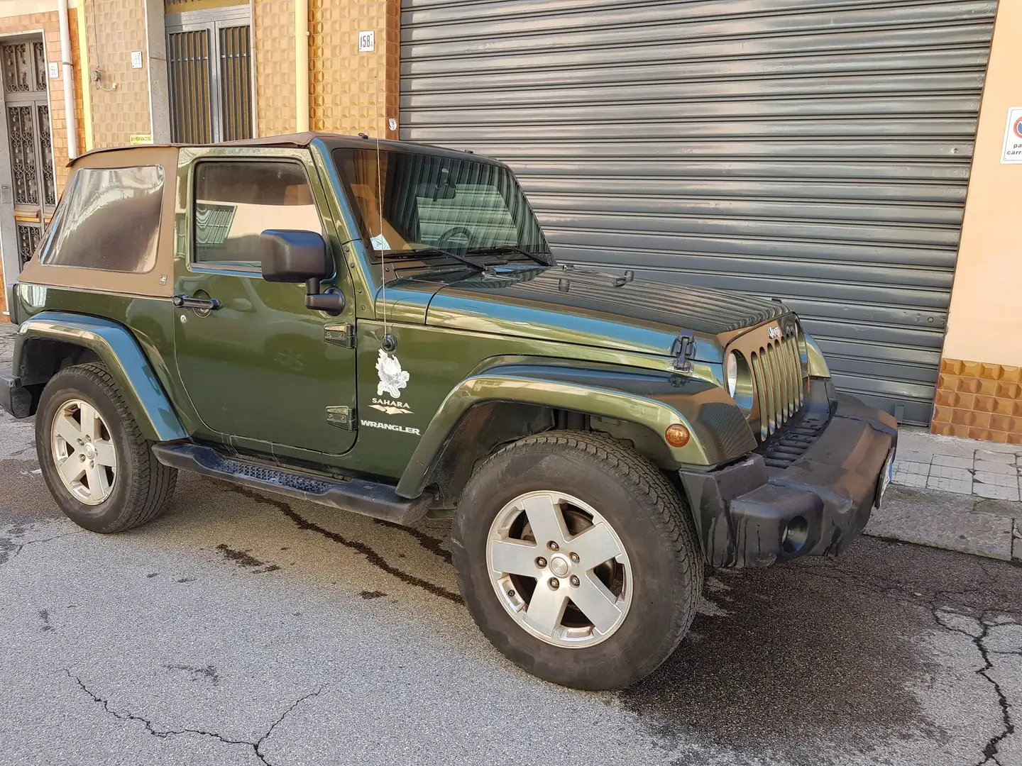 Jeep Wrangler Wrangler 3p 2.8 crd Sahara auto dpf Verde - 2