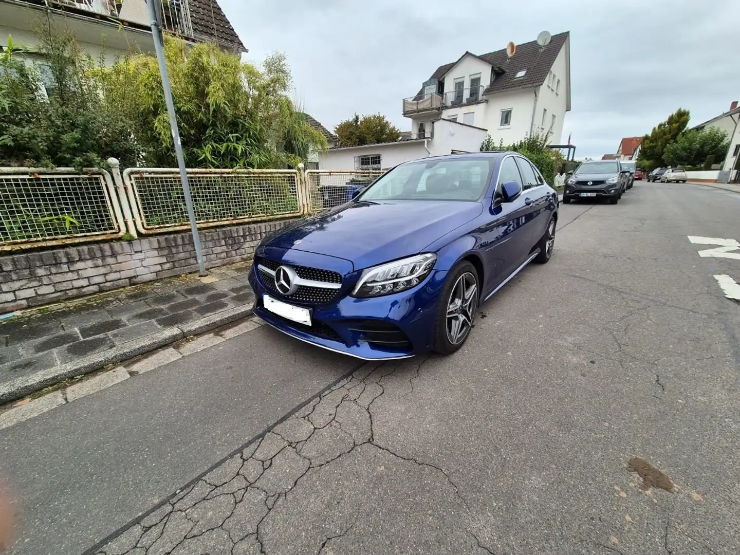 Mercedes-Benz C 220 C-Klasse Diesel d 9G-TRONIC AMG Line TÜV Neu Blau - 2