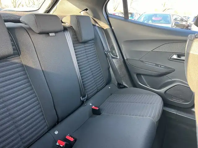 Peugeot 2008 view 14