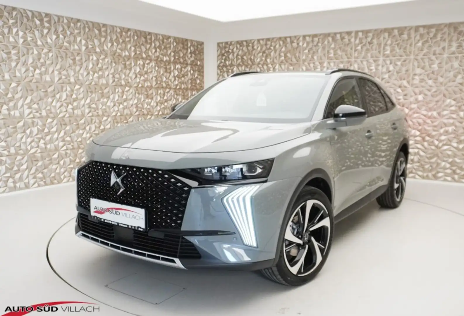 DS Automobiles DS 7 BlueHDi 130 ETOILE Grau - 1