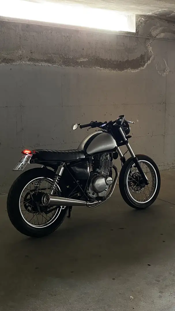 Suzuki TU 250 X - Cafè Racer - 1