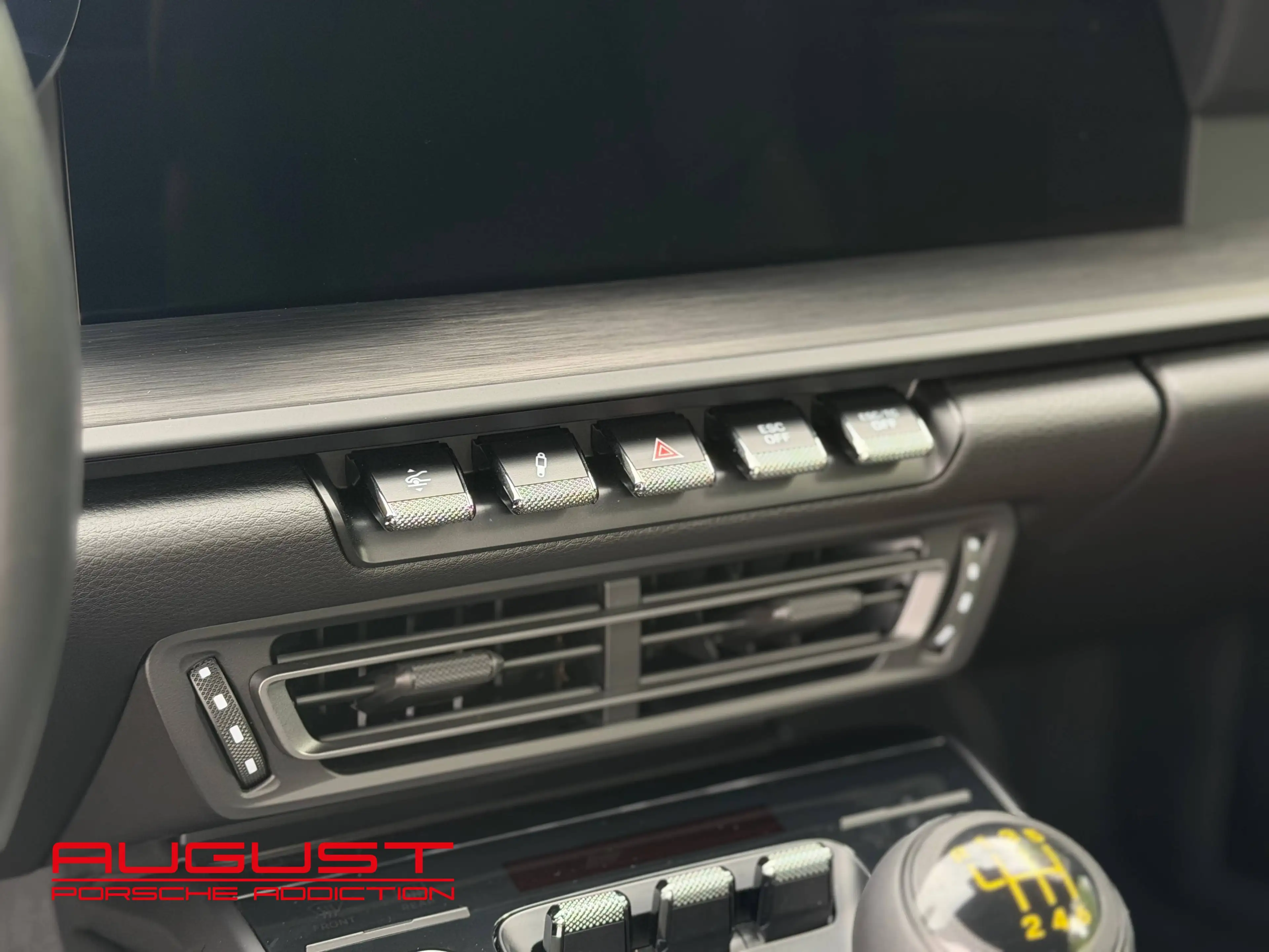 Porsche 992 992 GT3 Touring 2024 — photo 11