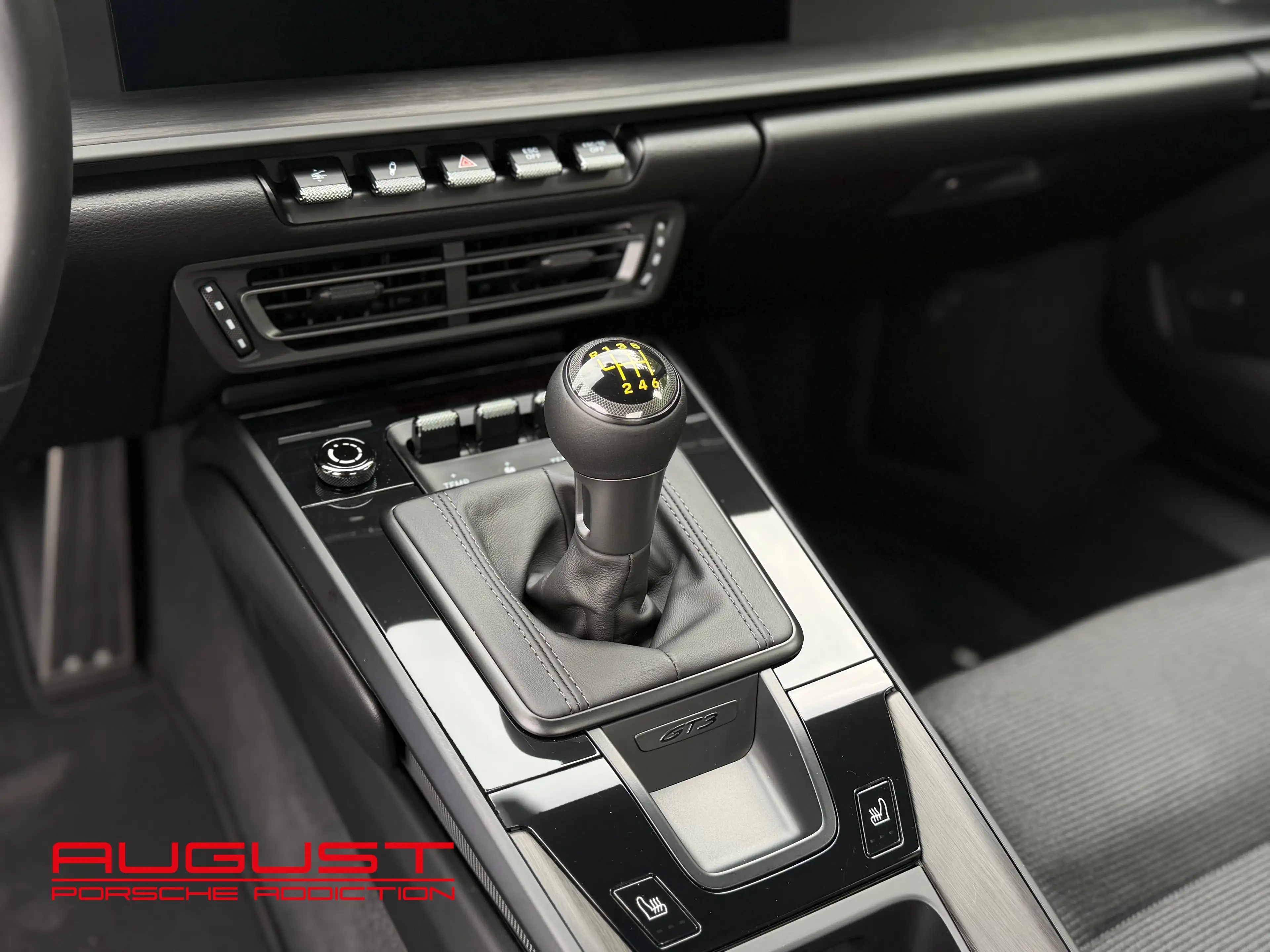 Porsche 992 992 GT3 Touring 2024 — photo 10