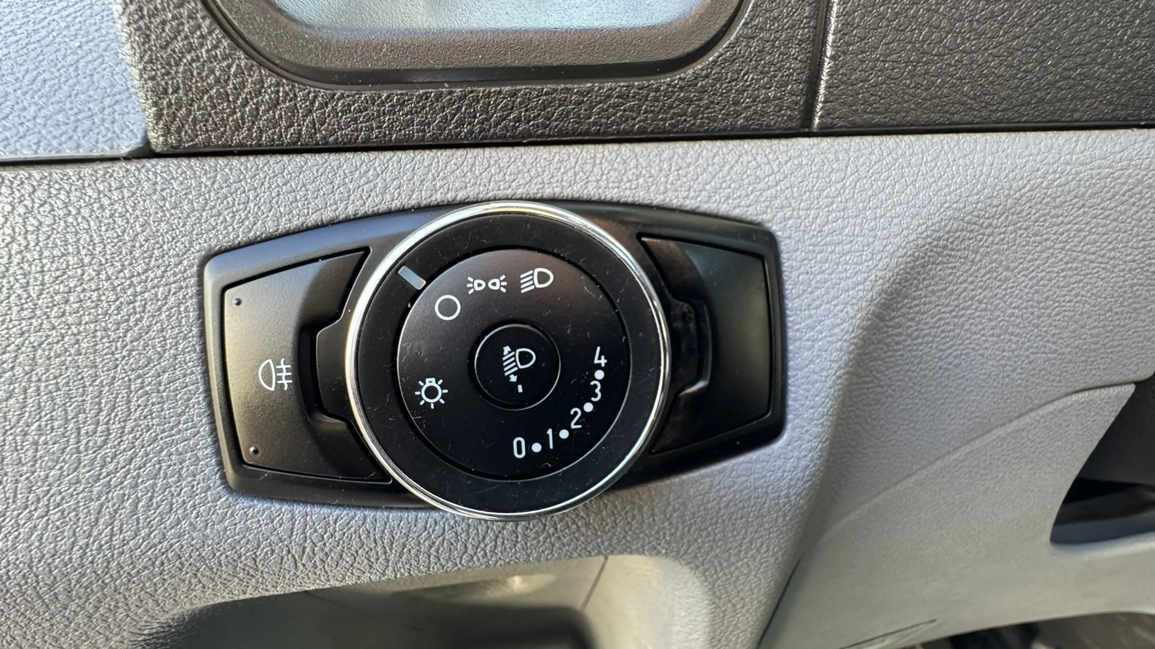 Ford Transit Ford Transit 350 2.2 TDCI Pick up Open laadbak Tre — photo 7