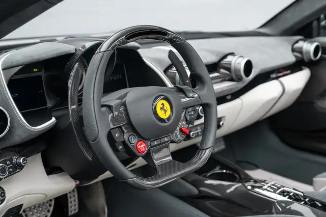 Ferrari 812 view 15