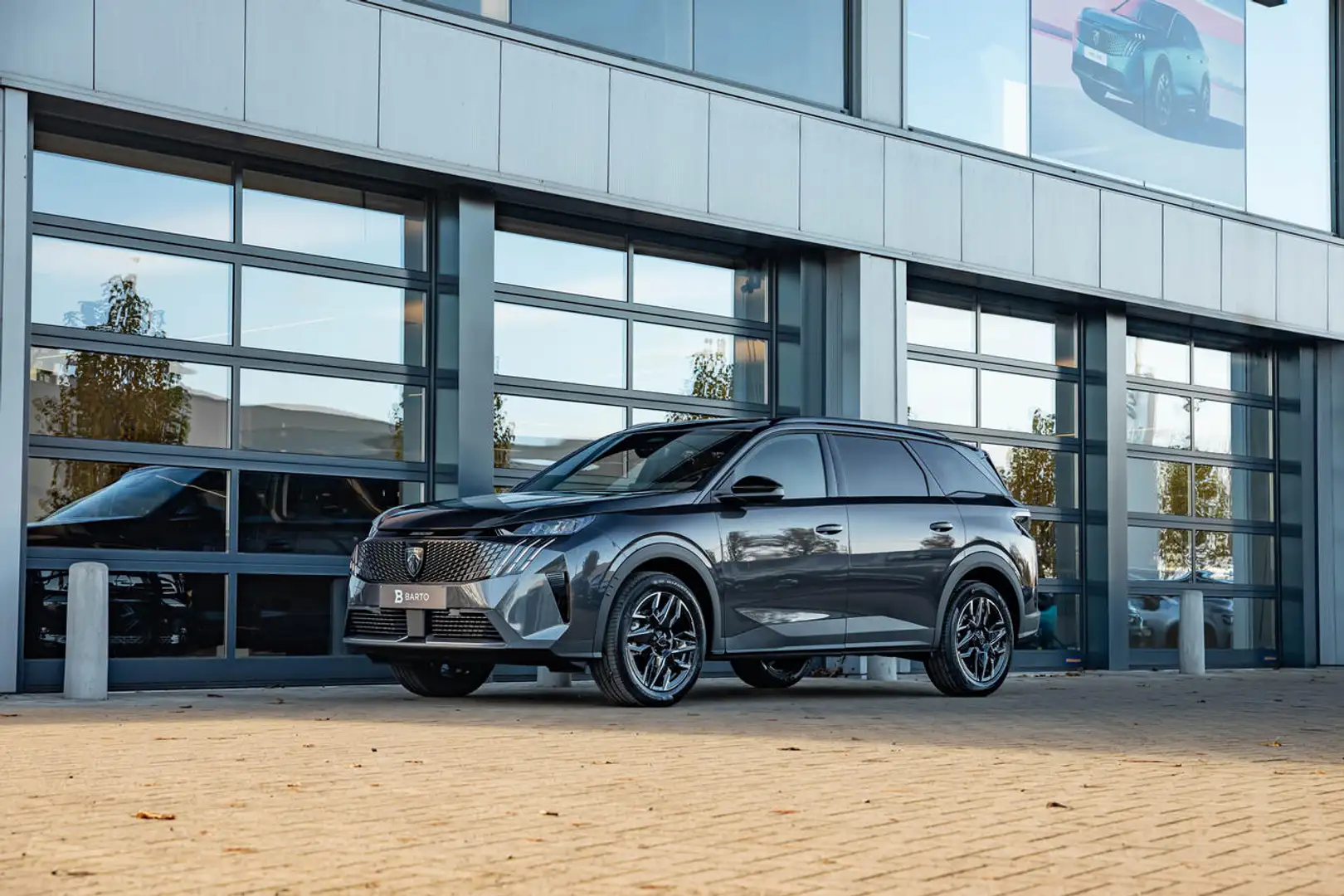 Peugeot 5008 Elektrisch 210 PK | 7-zit | Camera | Navi | Air... Grigio - 2