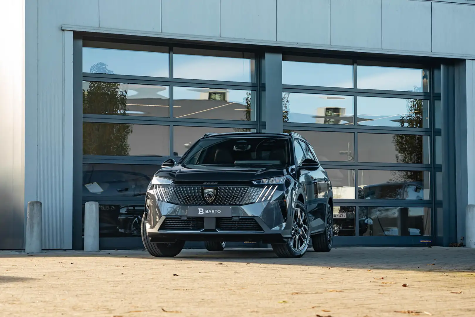 Peugeot 5008 Elektrisch 210 PK | 7-zit | Camera | Navi | Air... Grigio - 1