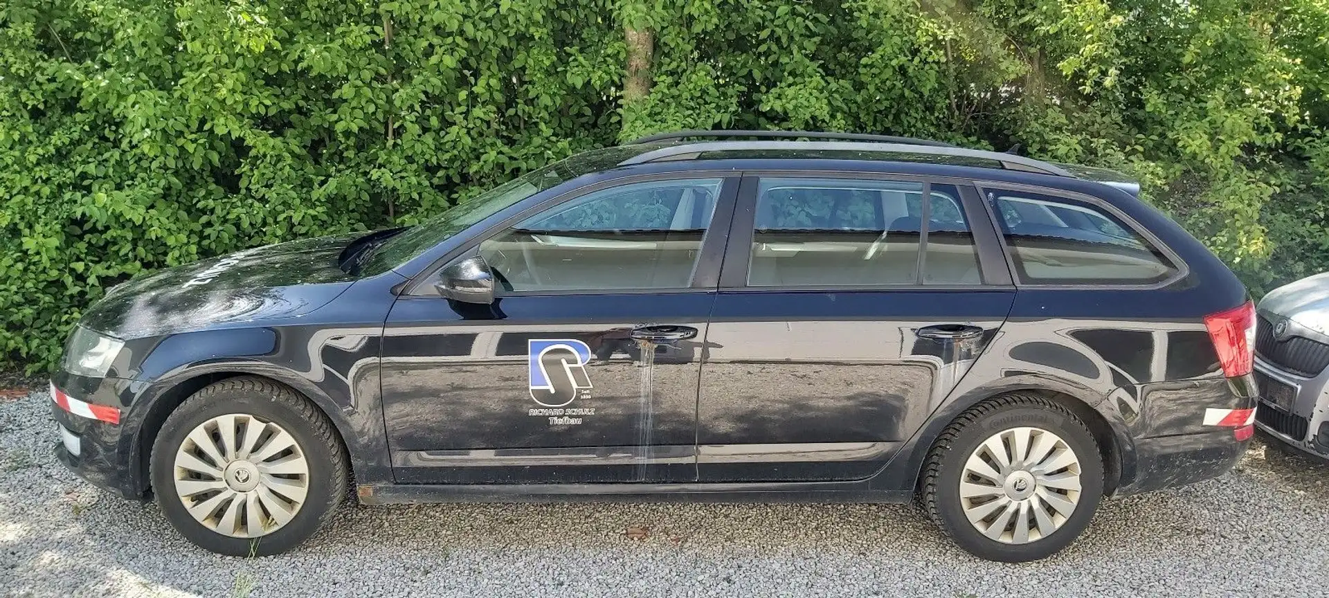 Skoda Octavia OCTAVIA COMBI AMBITION 2.0 TDI DSG Zwart - 1