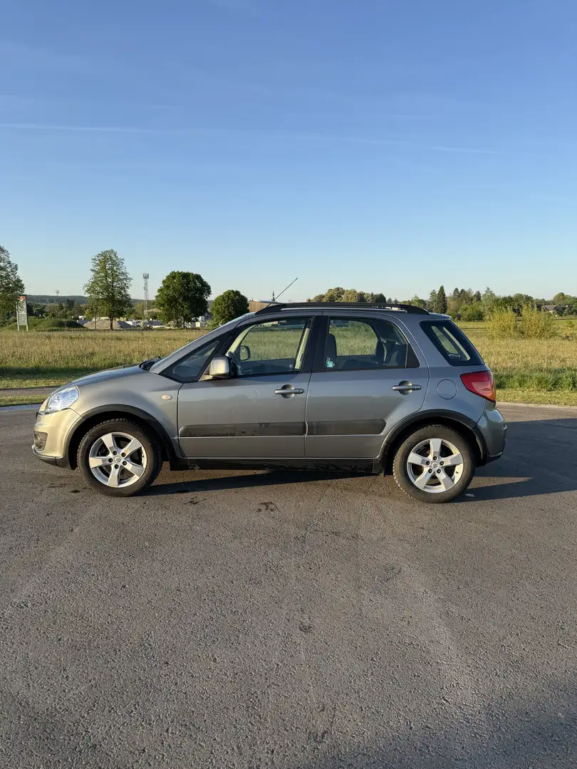 Suzuki SX4 1.6 DDiS GL - 2