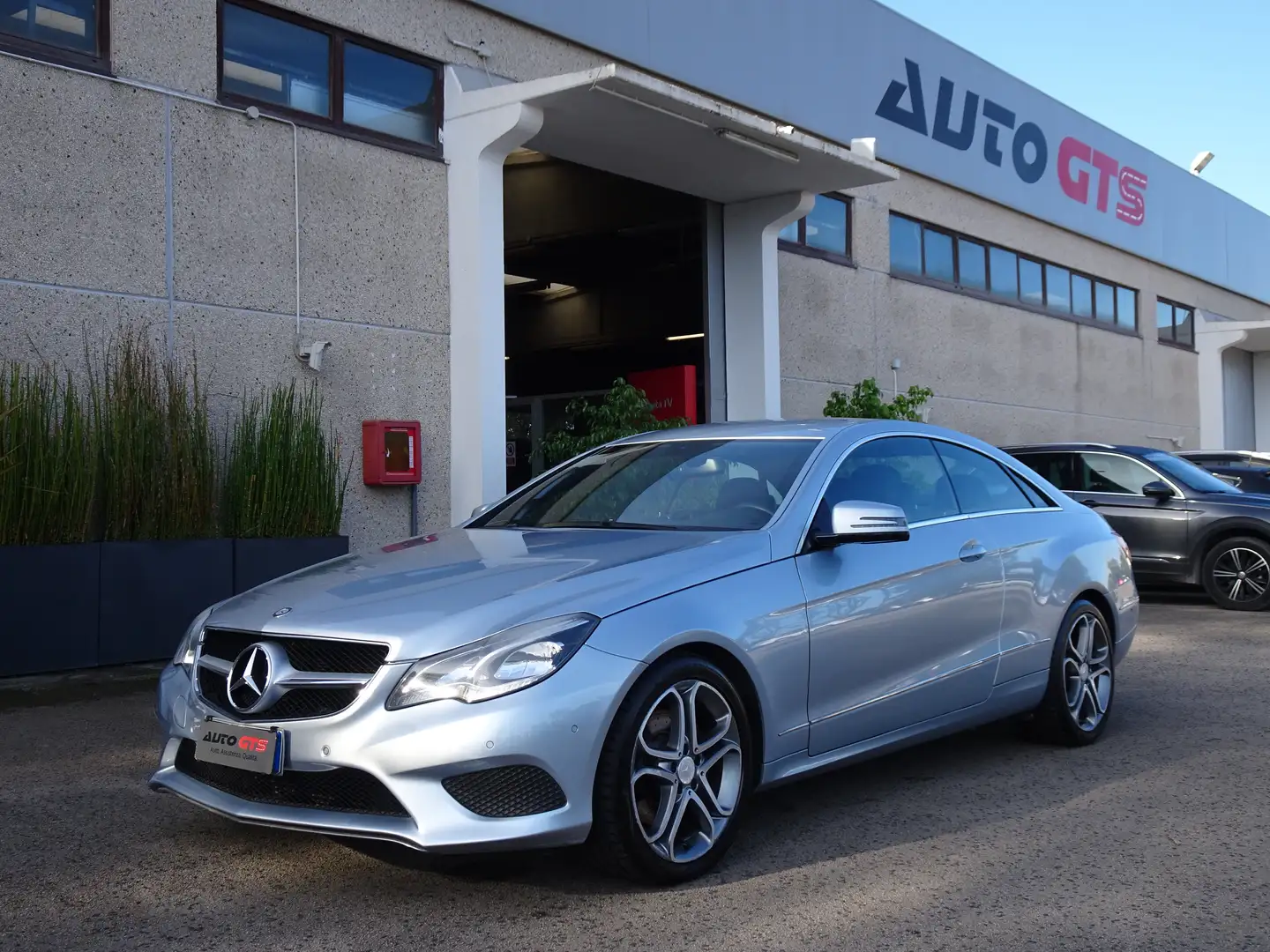 Mercedes-Benz E 220 Coupe cdi Sport Argent - 1