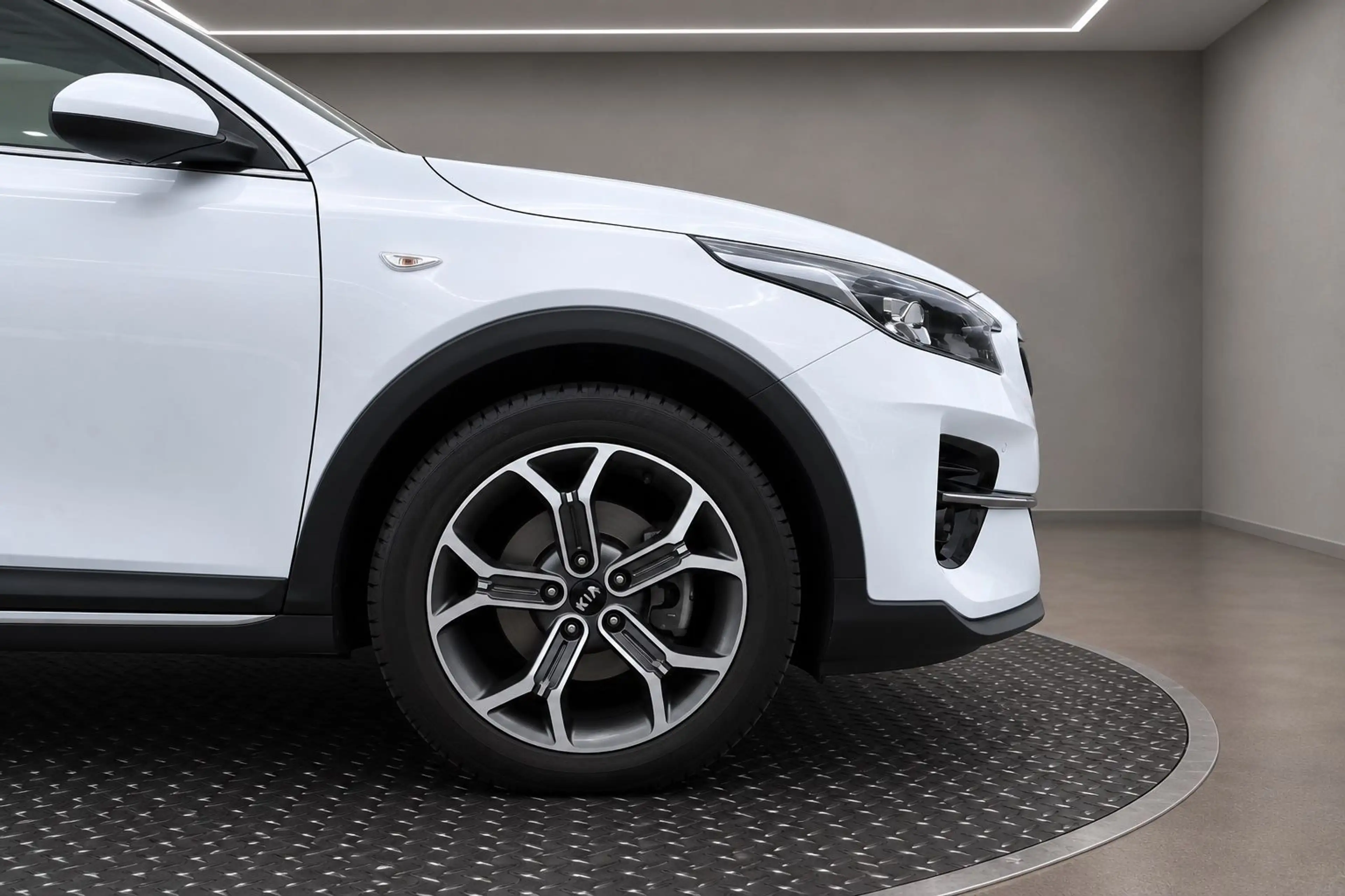 Kia XCeed Vision 1.5 T-GDI /KAMERA/NAVI/SHZ/LRHZ/ — photo 11