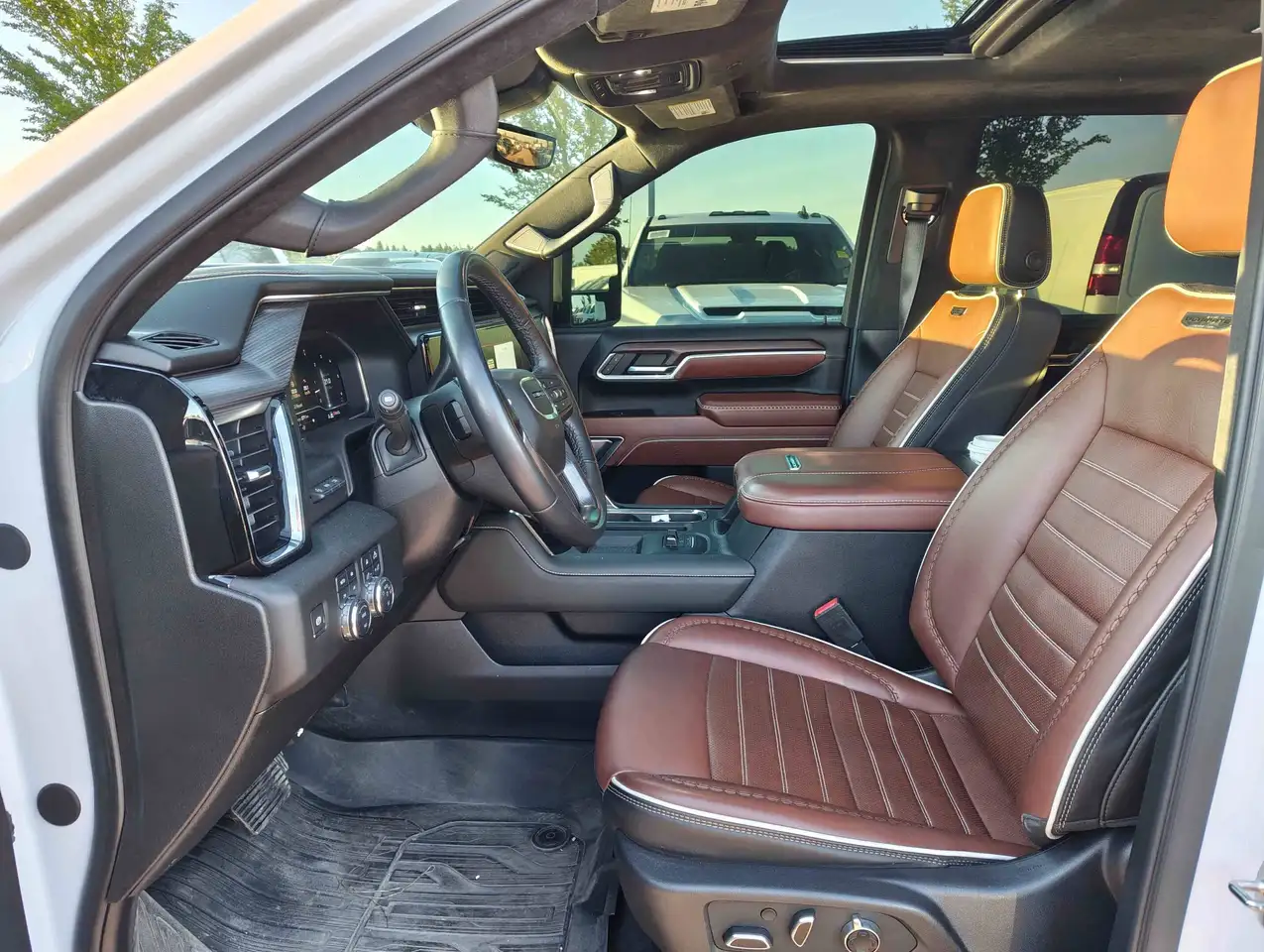 GMC Sierra 3500HD photo GMC Sierra 3500HD
