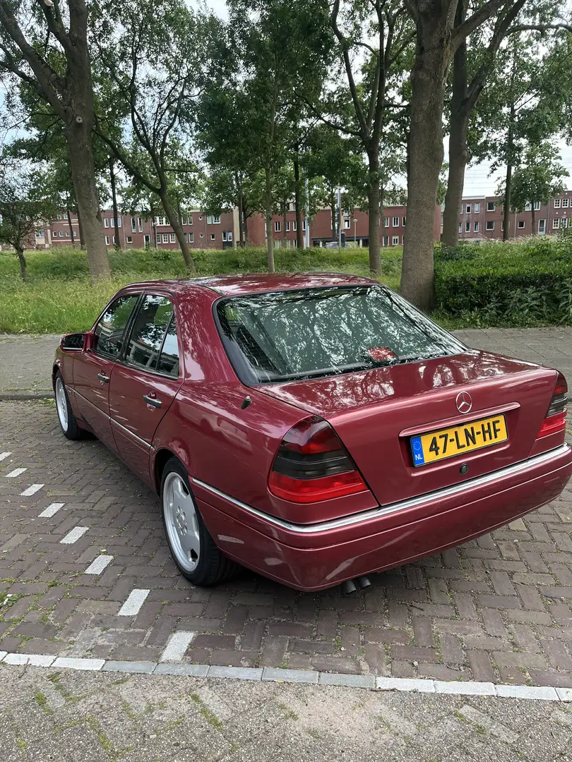 Mercedes-Benz C 180 Elegance - 2