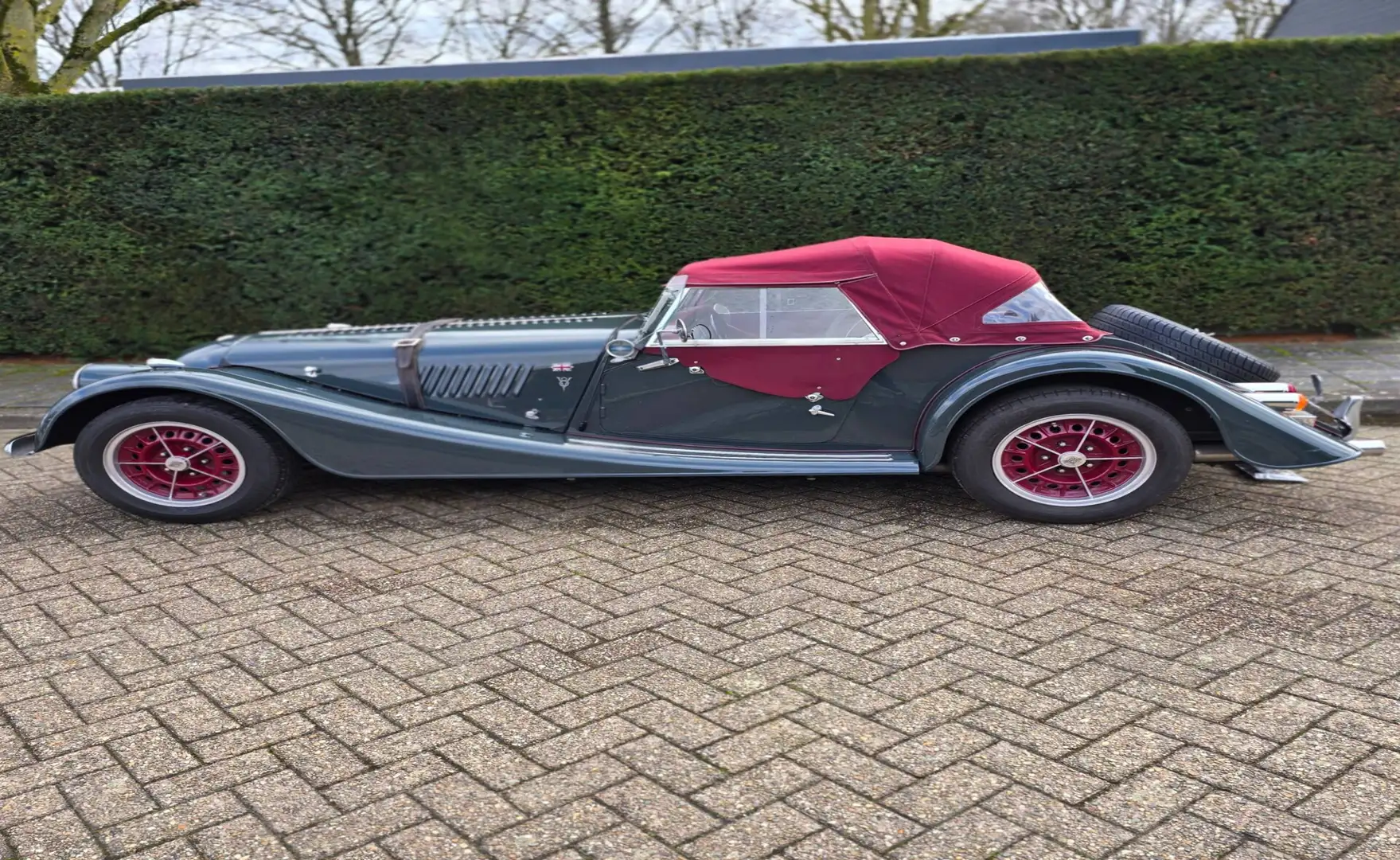 Morgan Plus 8 INJECTION** 1997** Verde - 1