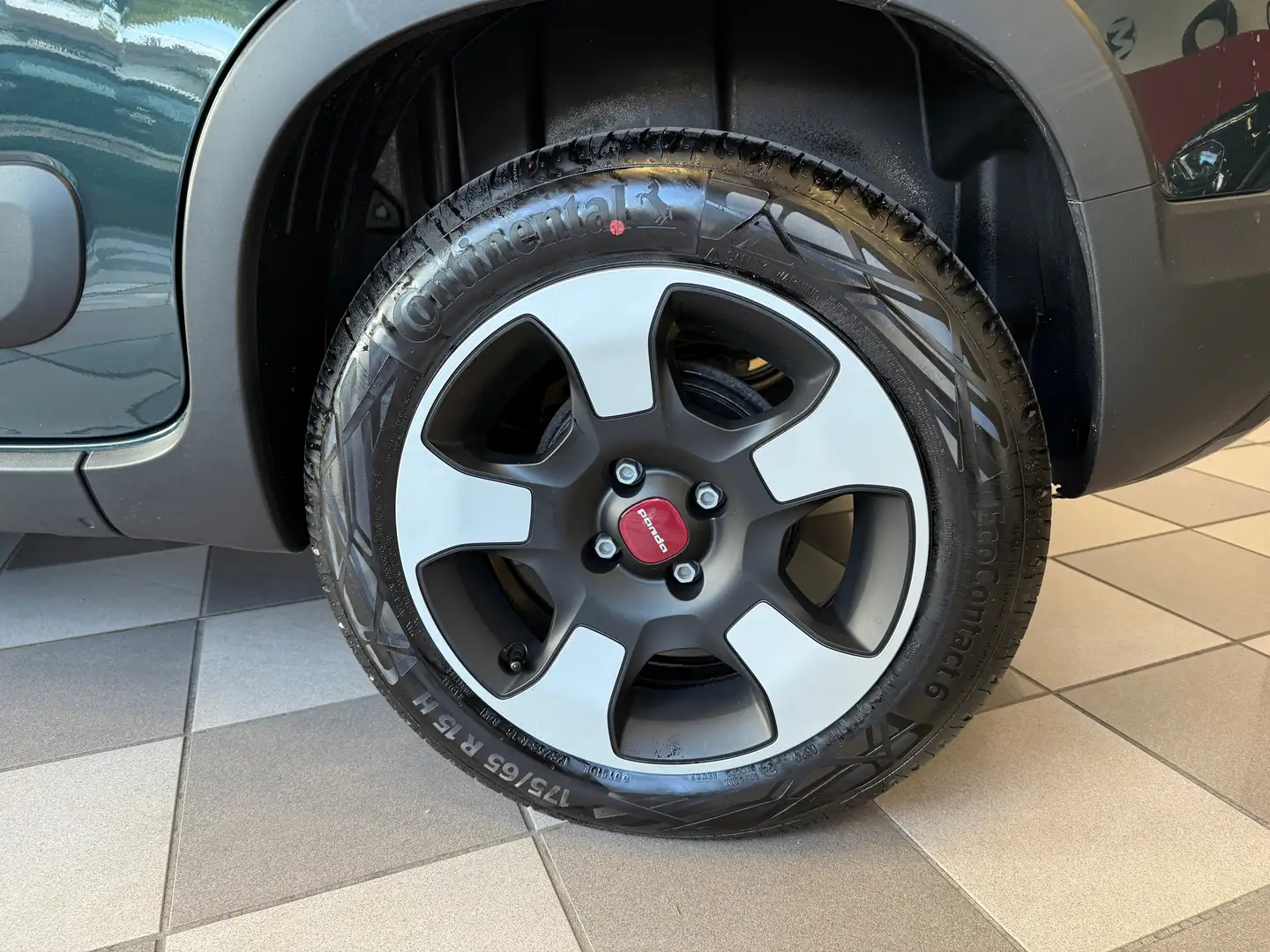 Fiat Panda 1.0 Firefly Hybrid Cross S&Stop Vert - 2