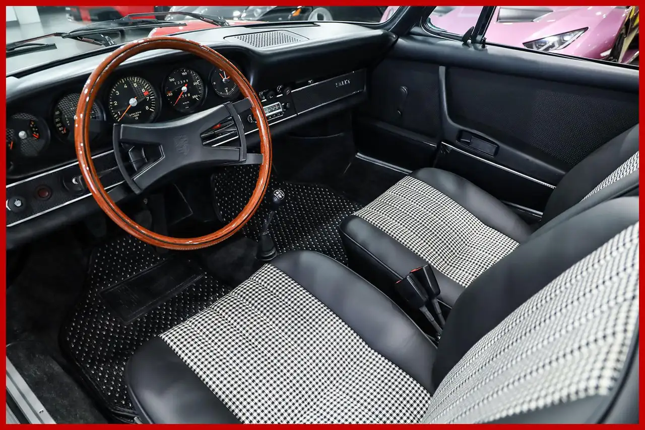 Porsche 911 2.2 T TARGA - RESTAURO TOTALE APPENA ESEGUITO, foto 10