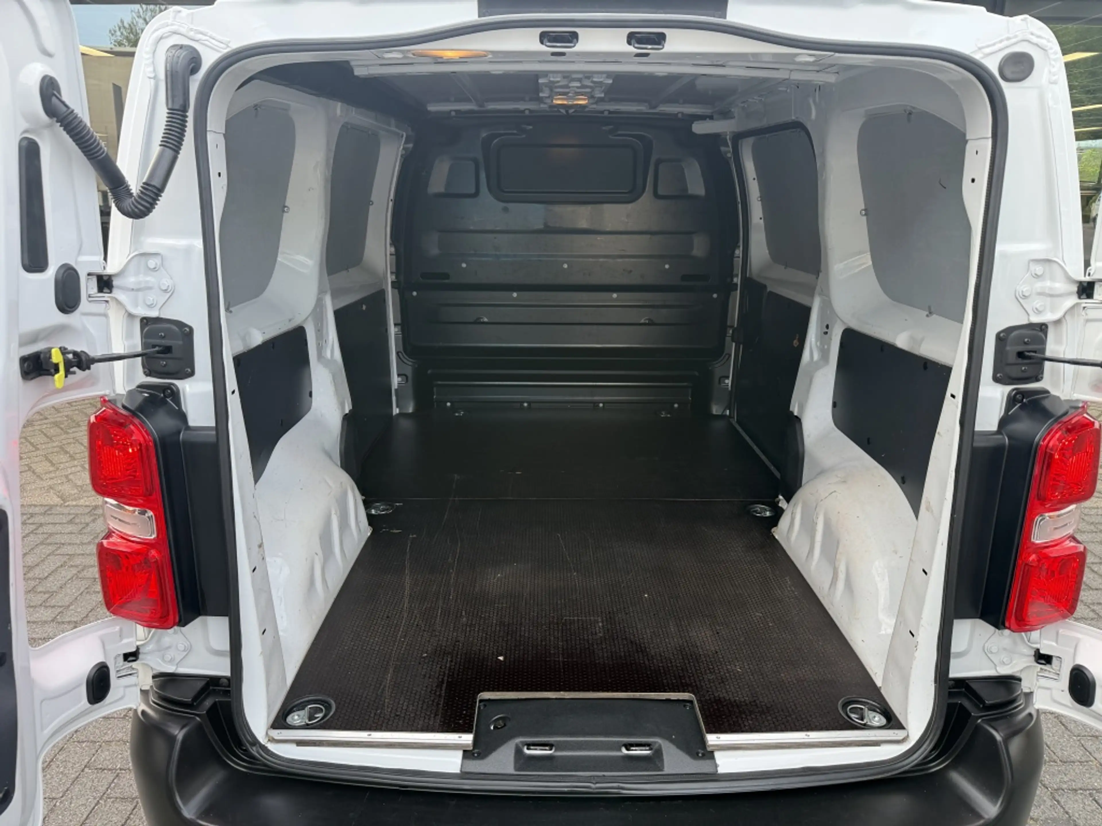 Fiat Scudo 2.0 MultiJet L2H1 SX — photo 17