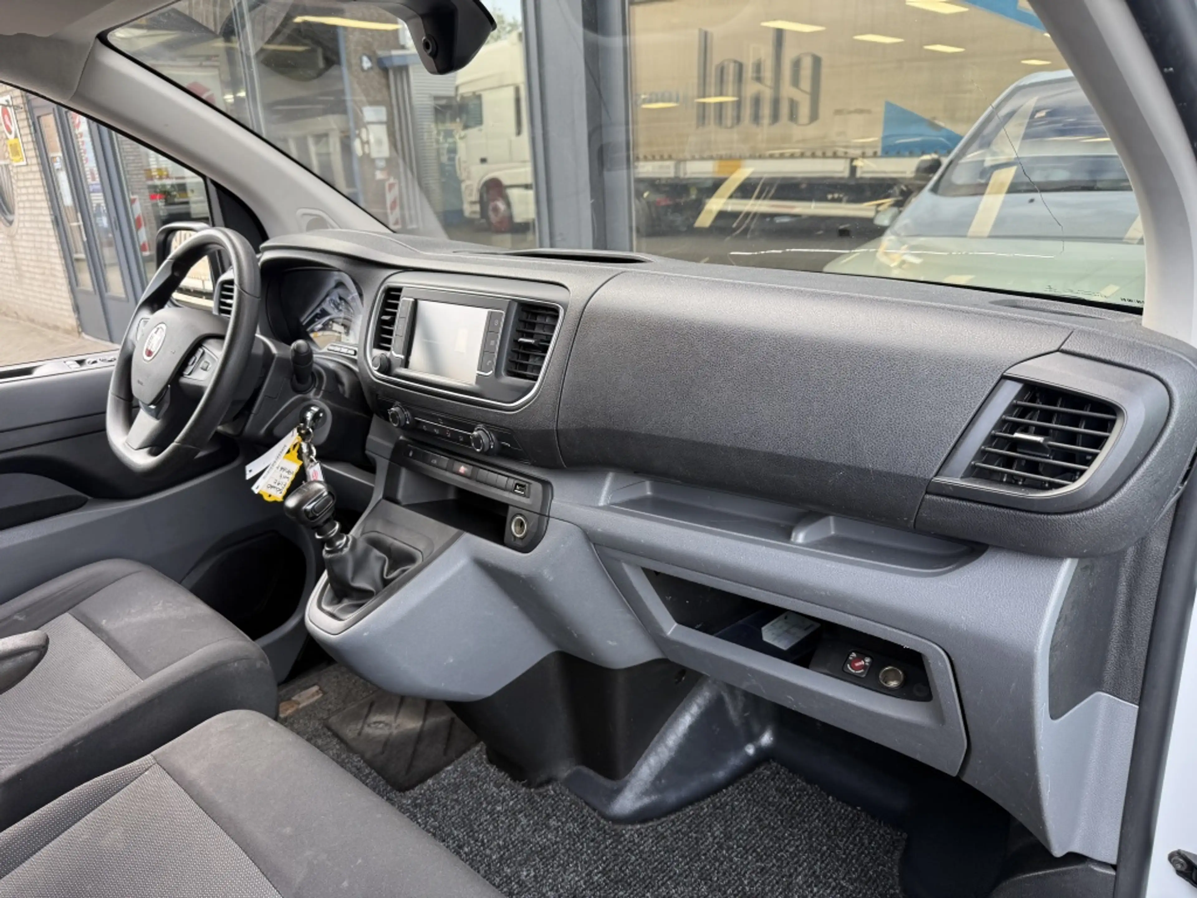 Fiat Scudo 2.0 MultiJet L2H1 SX — photo 20