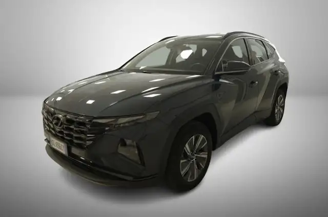 Hyundai Tucson view 3
