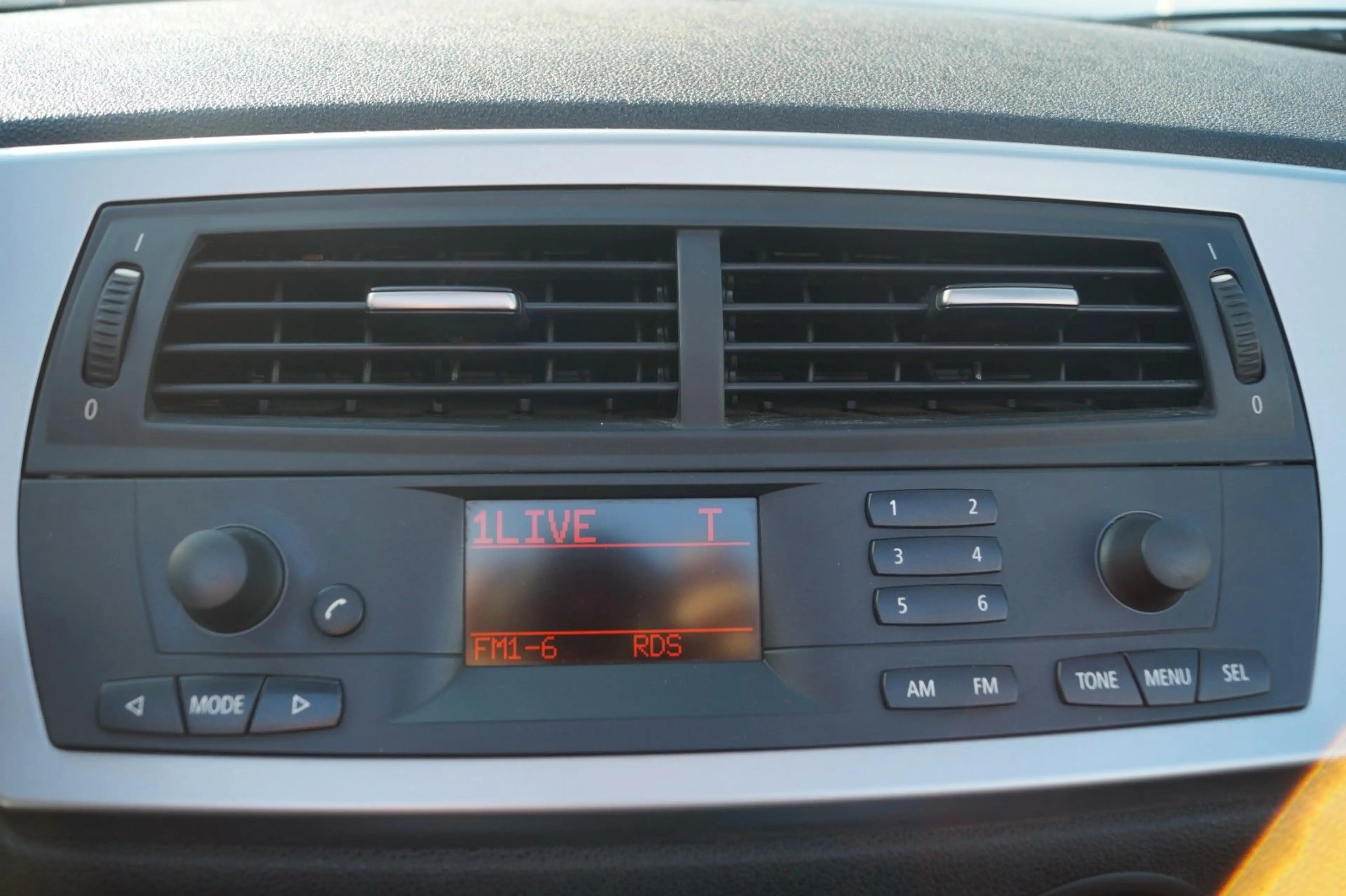 BMW Z4 Roadster 2.5 i *Navi*SHZ*PDC*Klima*Radio* — photo 10