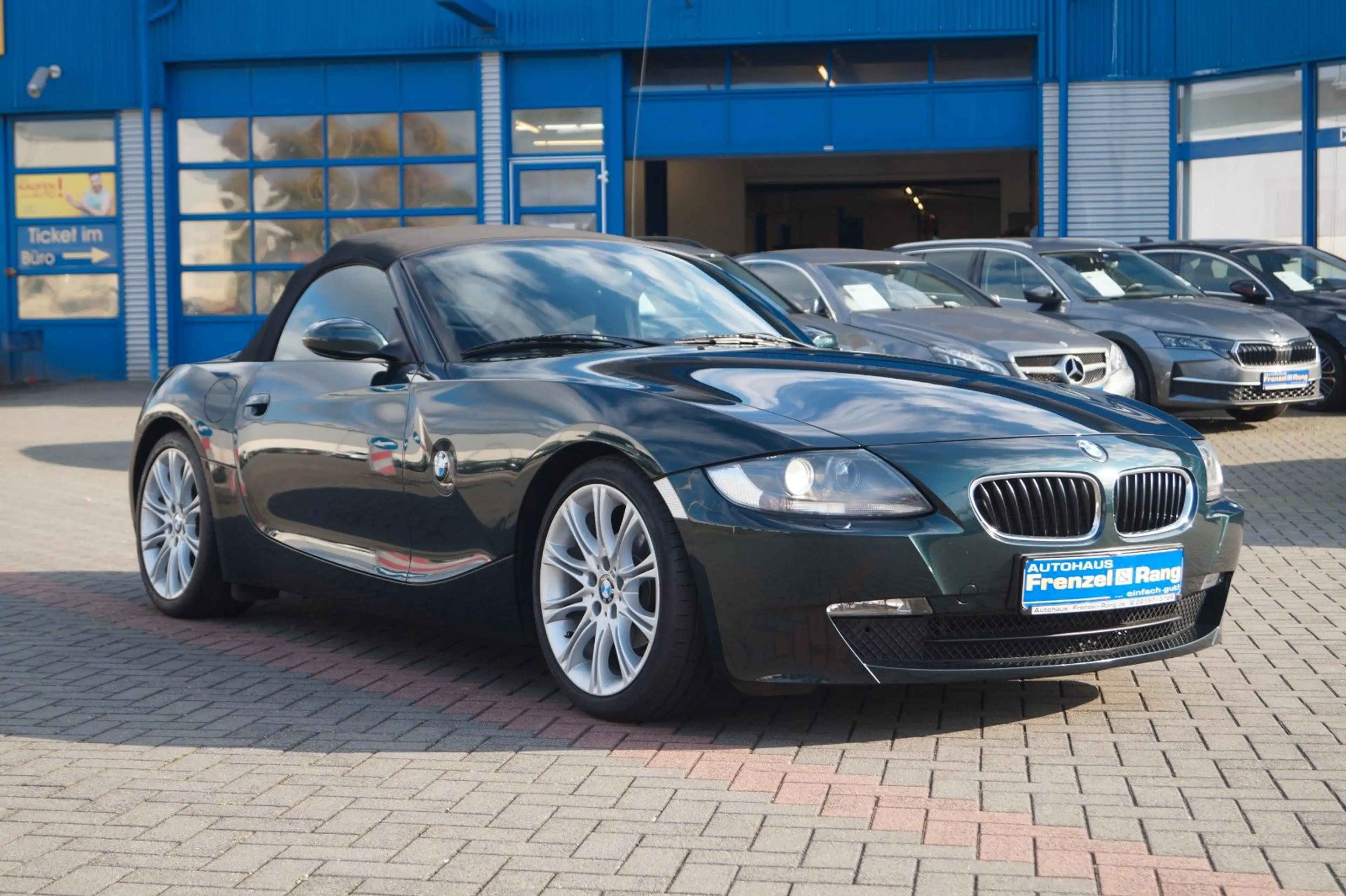 BMW Z4 Roadster 2.5 i *Navi*SHZ*PDC*Klima*Radio*