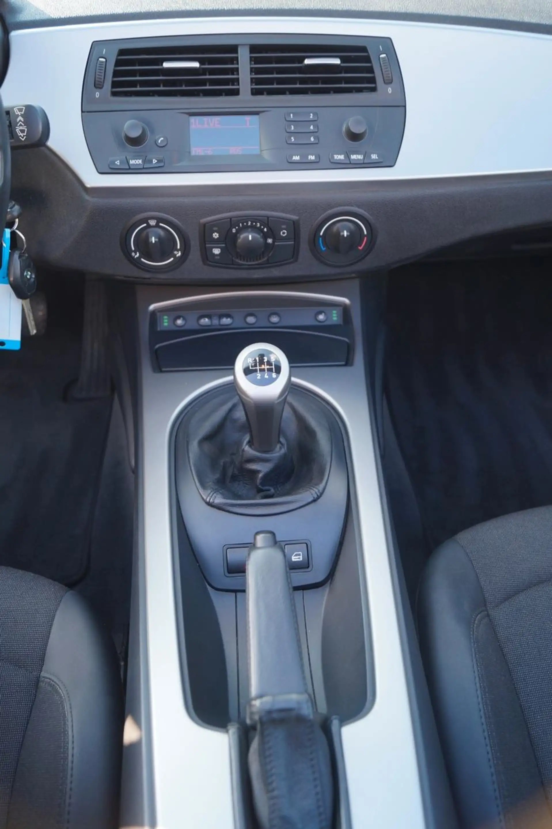 BMW Z4 Roadster 2.5 i *Navi*SHZ*PDC*Klima*Radio* — photo 9