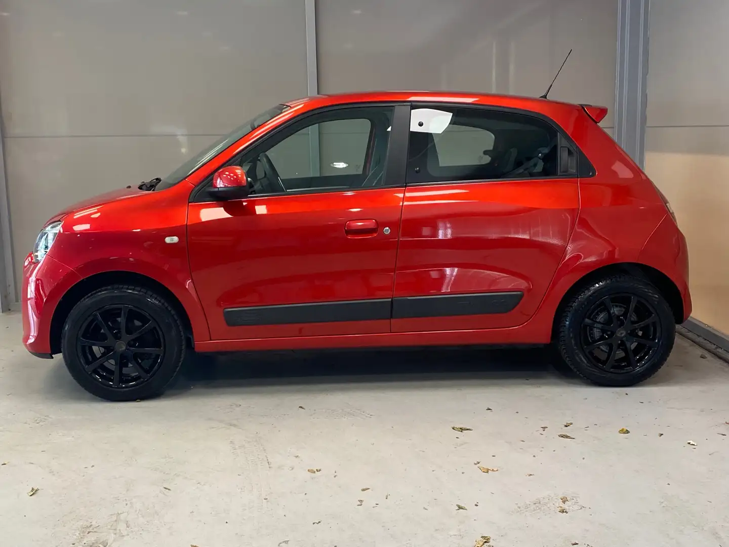 Renault Twingo 1.0 SCe Dynamique | SPEED CONTROL | AIRCO | TREKHA Rood - 2